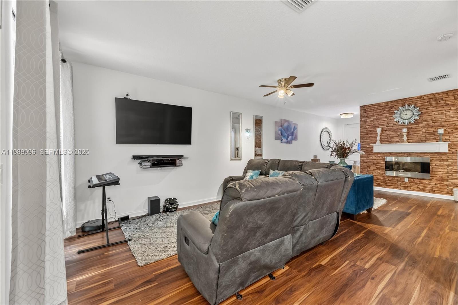 RESIDENCES AT PALM AIRE - Residential