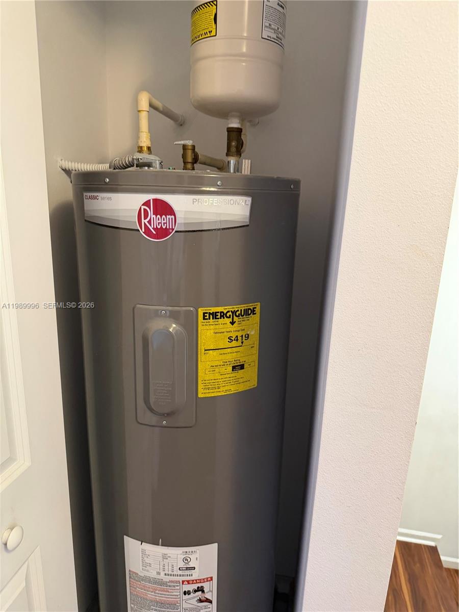 RESIDENCES AT PALM AIRE - Residential