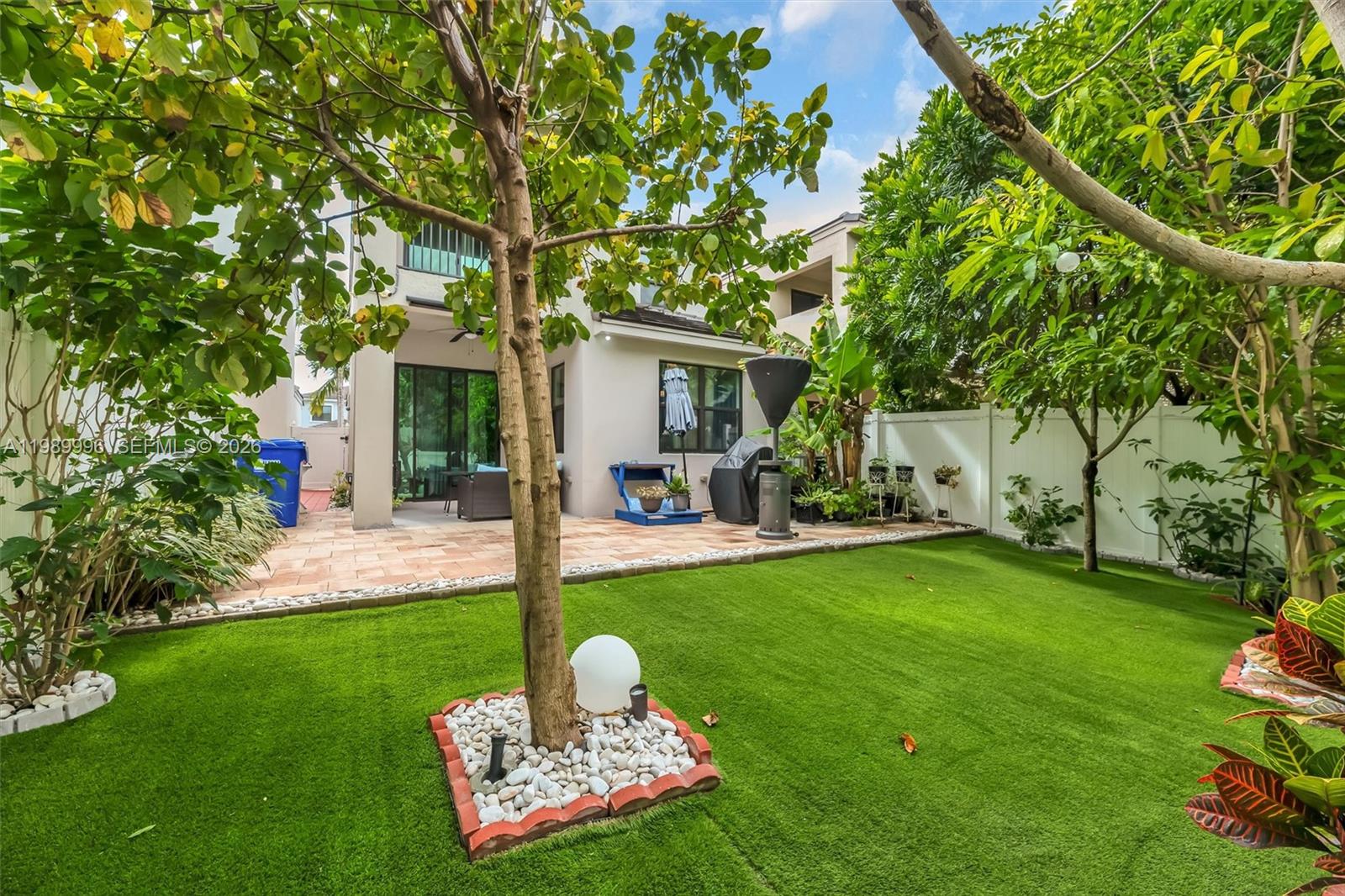 RESIDENCES AT PALM AIRE - Residential