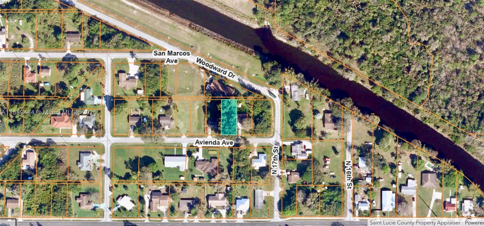 PARADISE PARK - Land