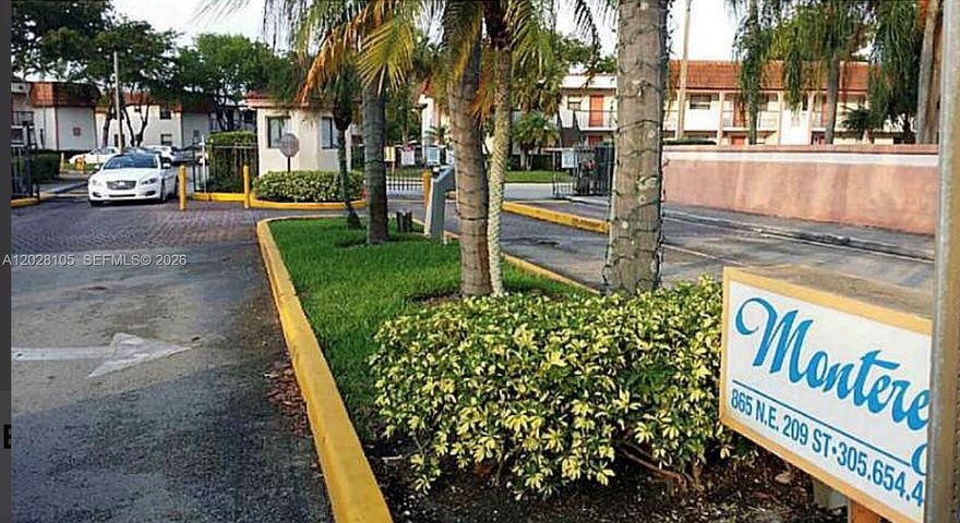THIS UNIT WAS RENTED FOR $2100 A MONTH, GOOD INVESTMENT PROPERTY, GREAT LOCATION , 10 MINUTE FROM AVENTURA MALL , RENOVATED, 2X2. LOW HOA.