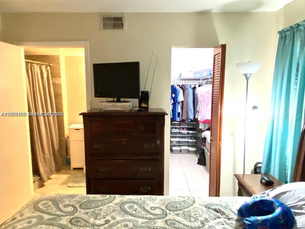 View photos, virtual tours, details... 851 NE 207th Ter 6-103