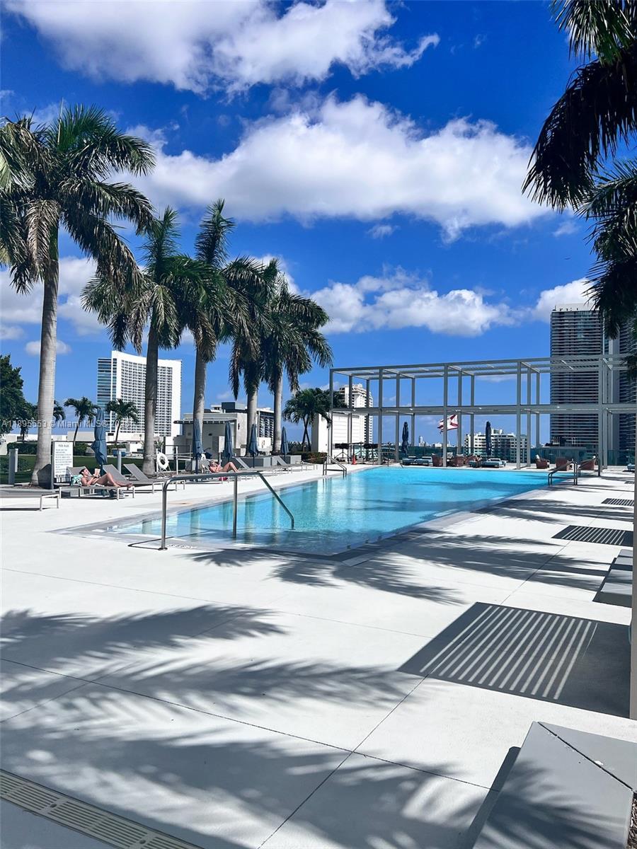 FOUR MIDTOWN MIAMI CONDO - Residential
