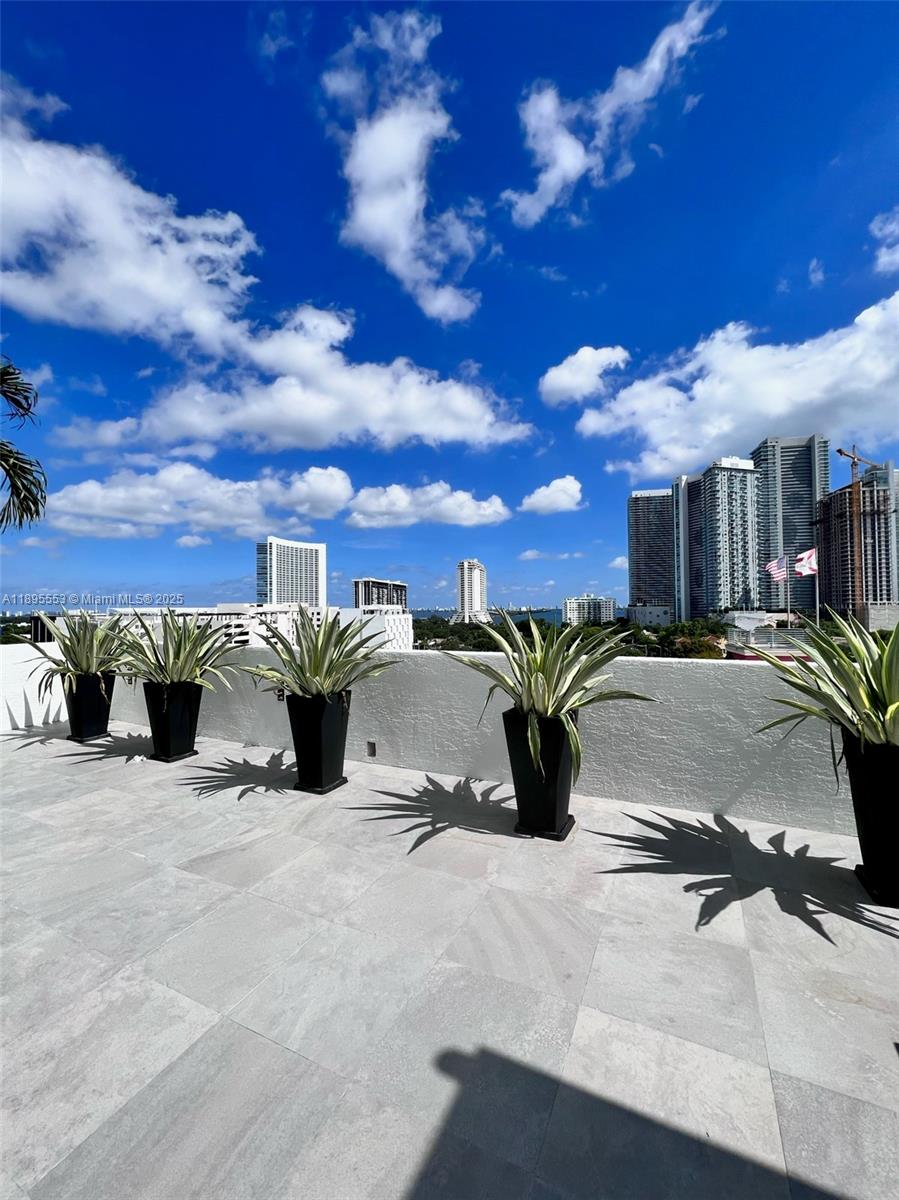 FOUR MIDTOWN MIAMI CONDO - Residential