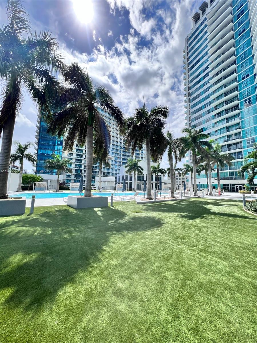 FOUR MIDTOWN MIAMI CONDO - Residential