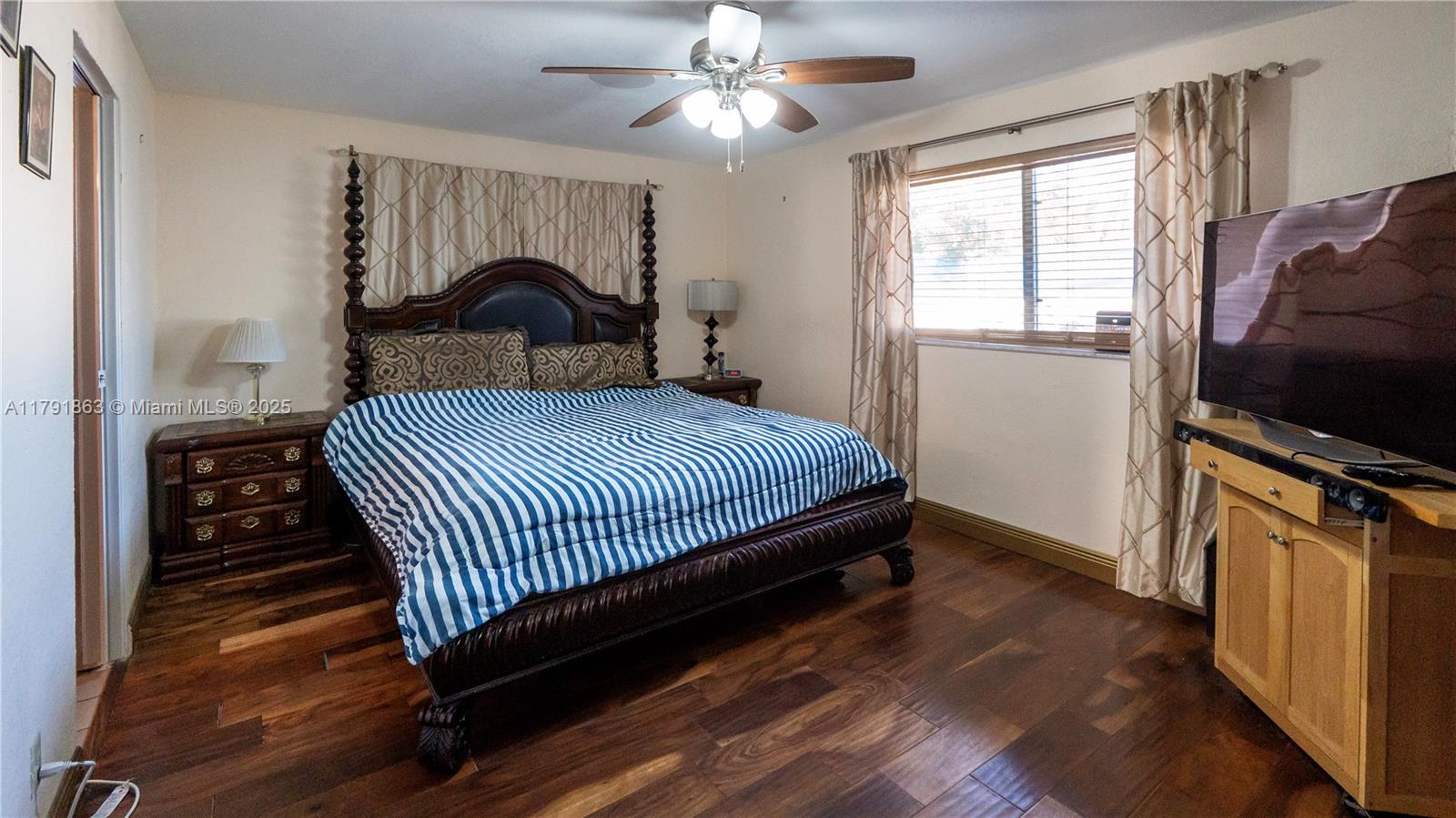 MELROSE MANOR - Residential