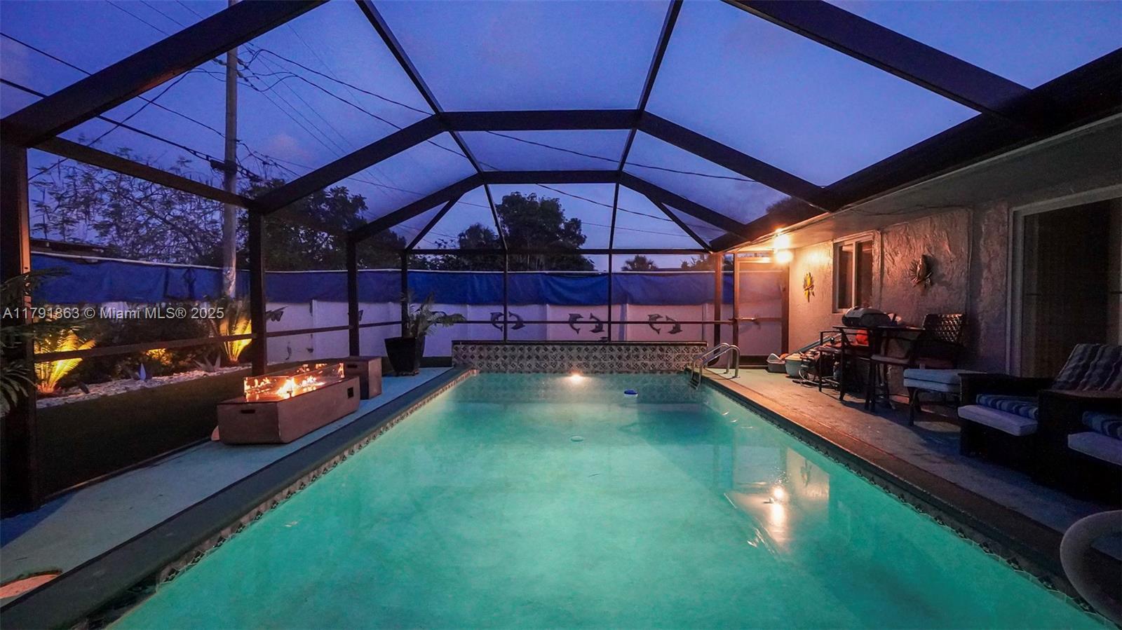 MELROSE MANOR - Residential