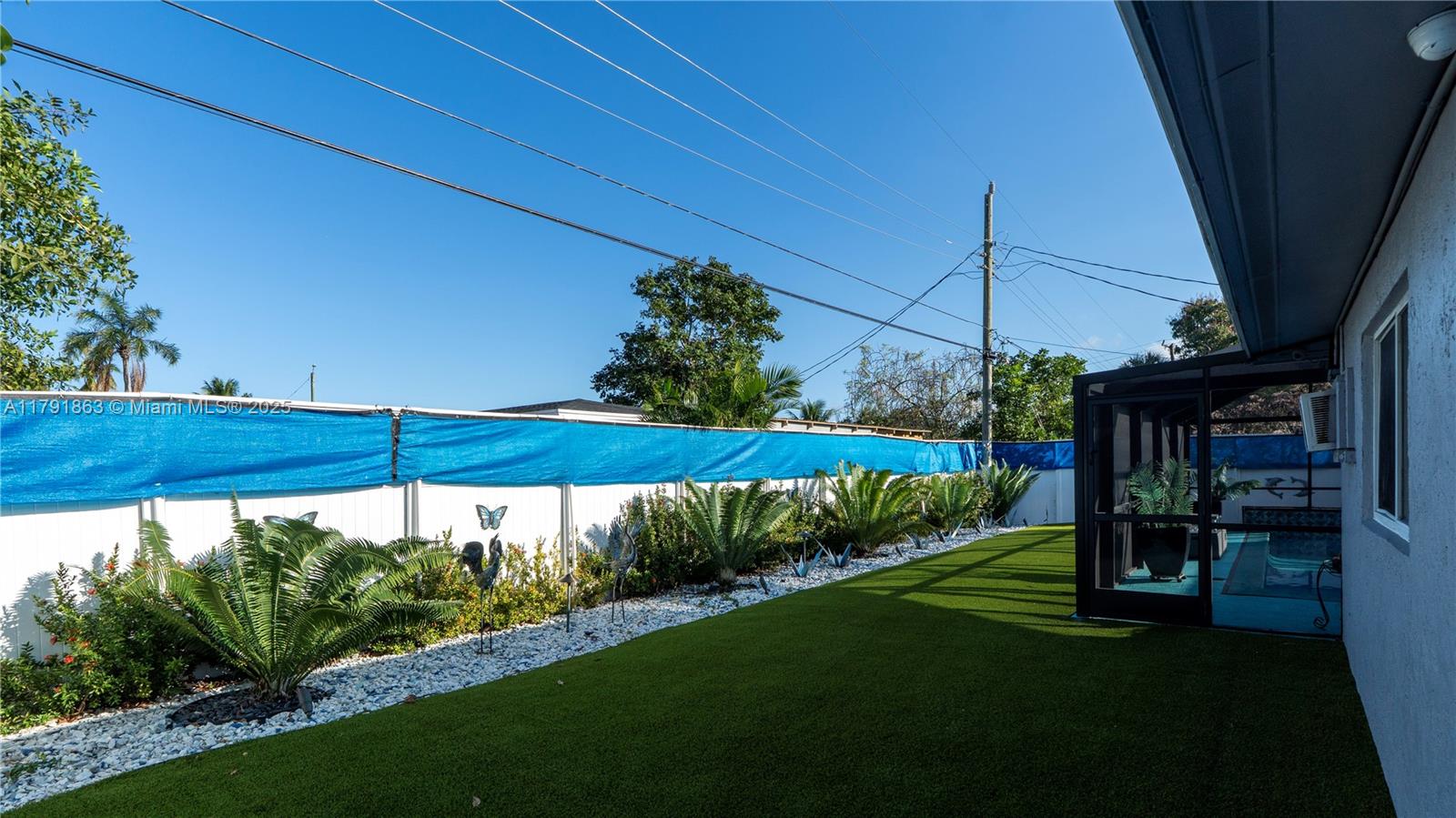 MELROSE MANOR - Residential
