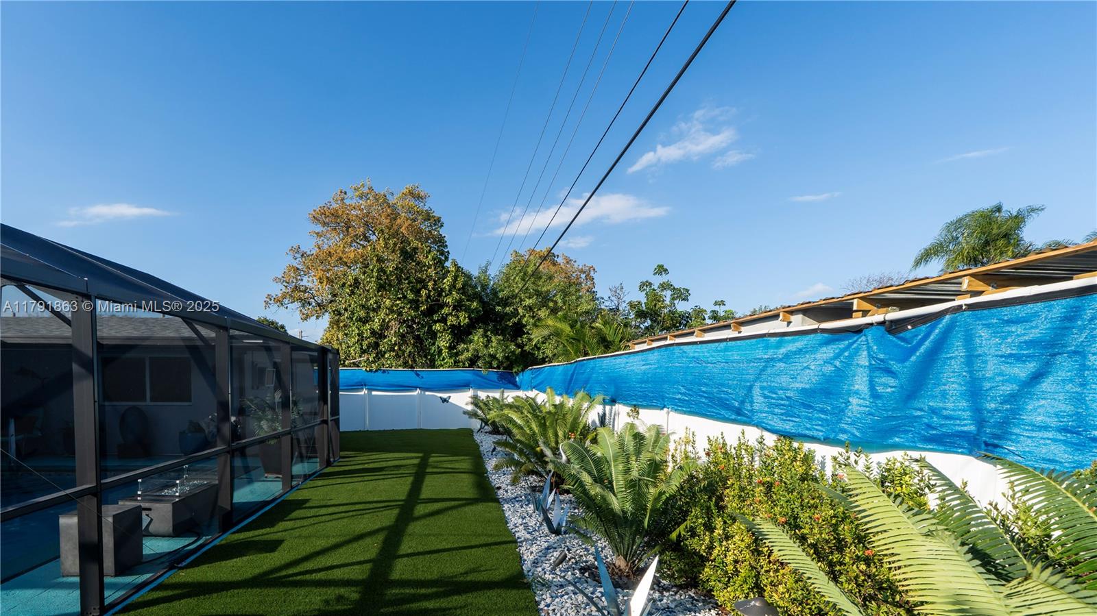 MELROSE MANOR - Residential