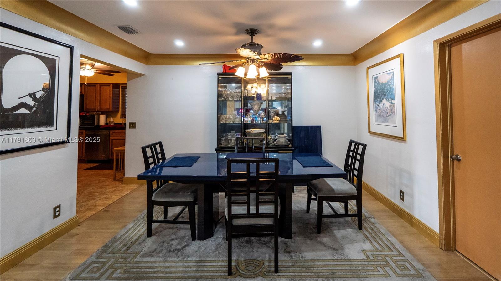 MELROSE MANOR - Residential