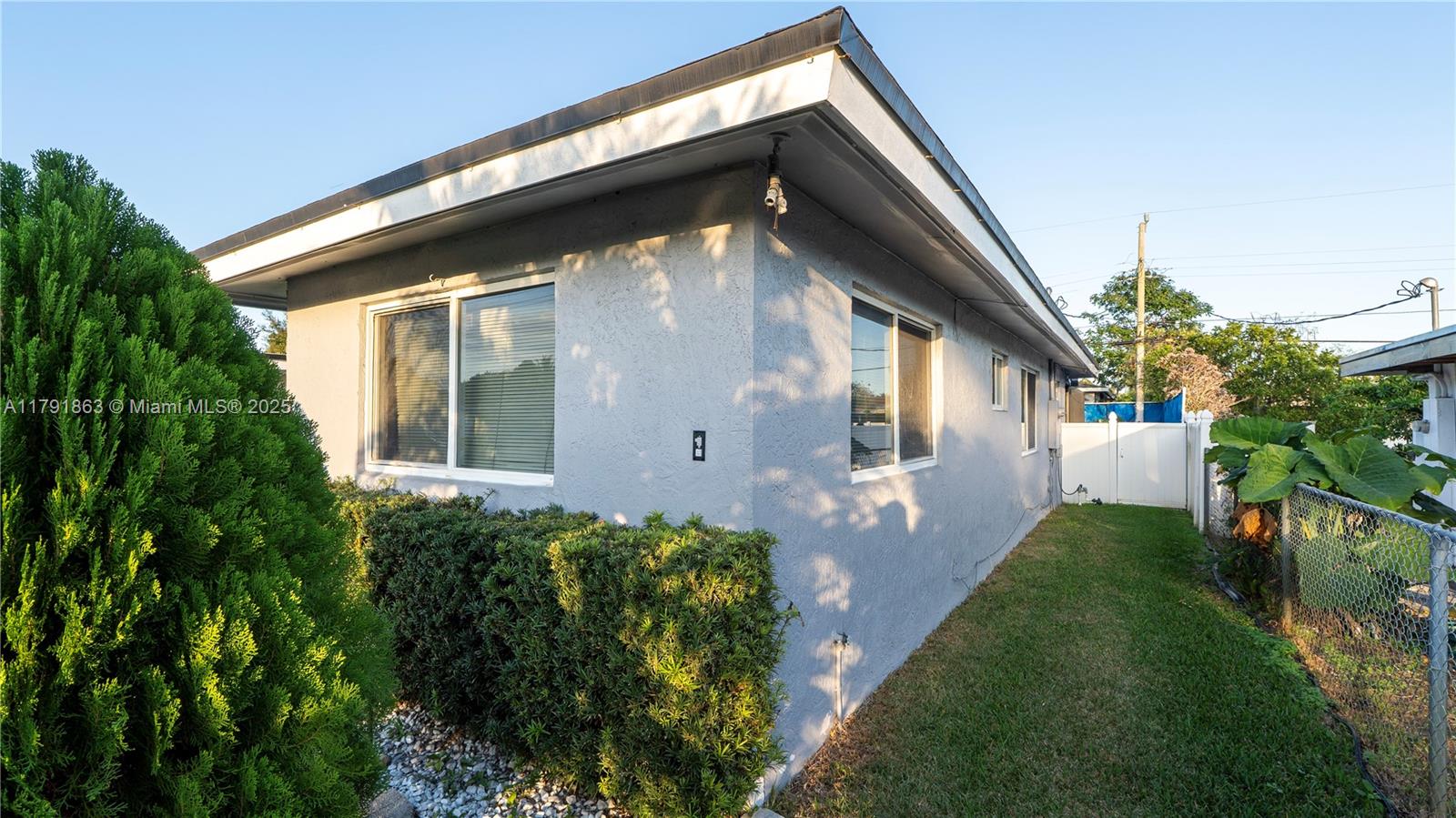 410 SW 31st Ave