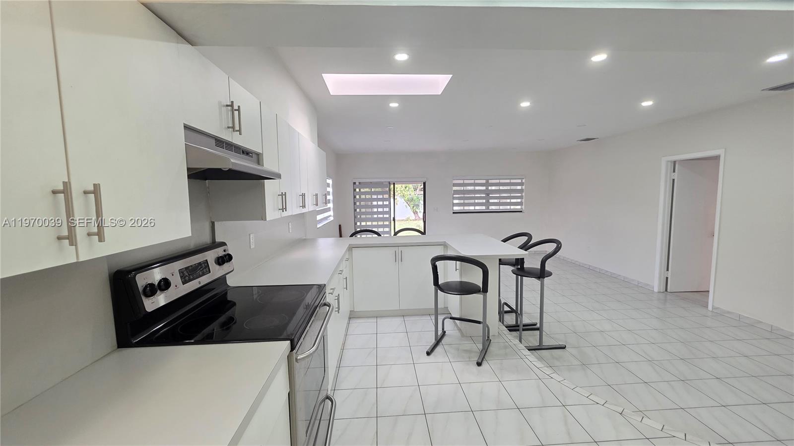 KEW GARDENS - Residential Lease