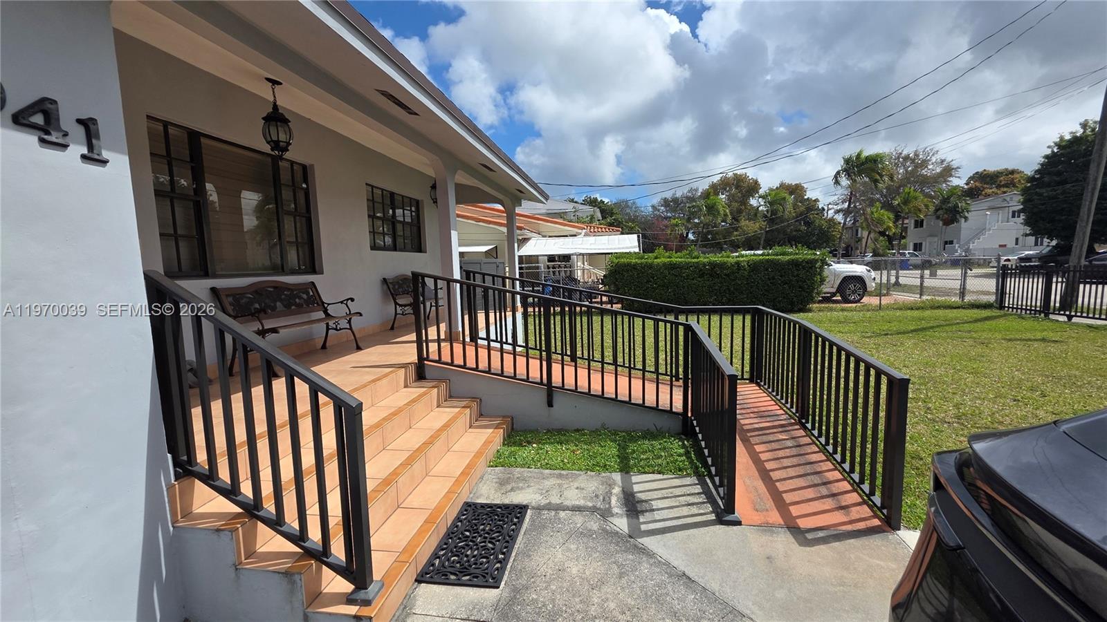 KEW GARDENS - Residential Lease