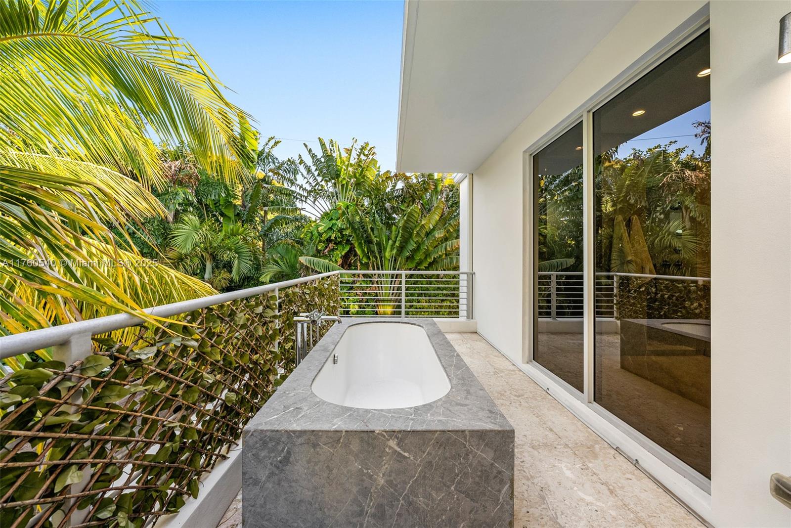 BAY HOMES SUB DB 338-23 - Residential