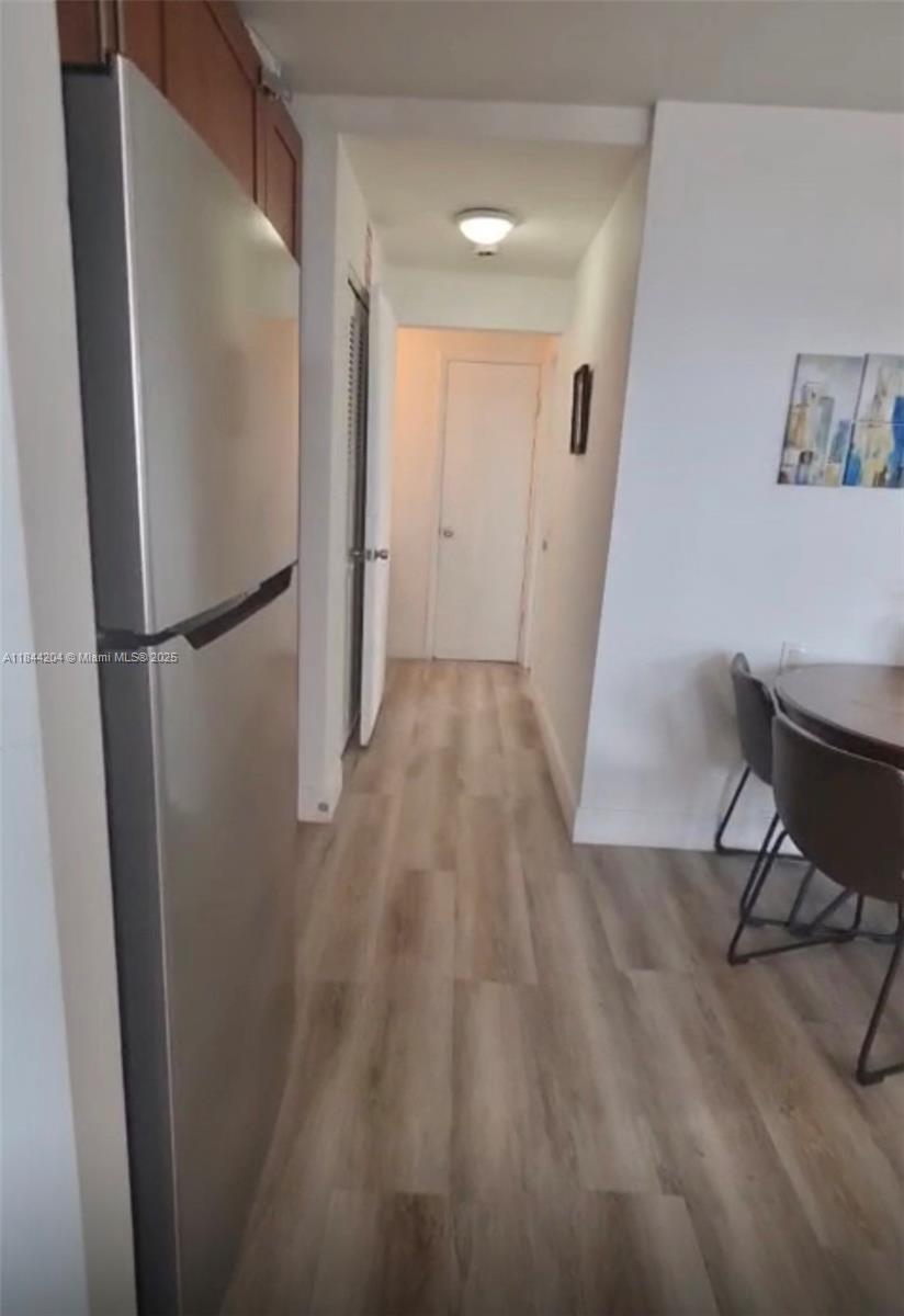 BAYSHORE YACHT & TENNIS C - Residential Lease