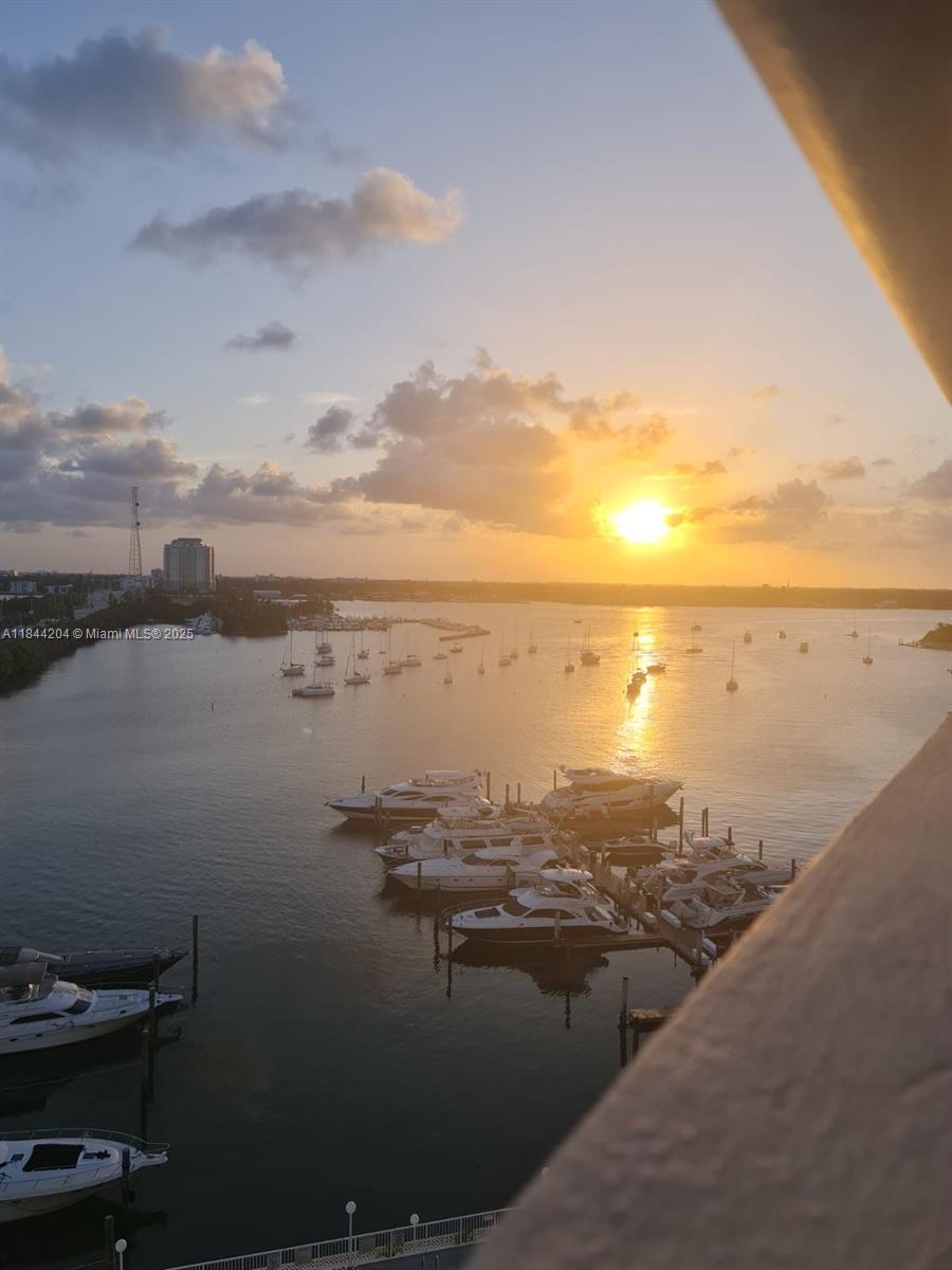 Live the waterfront lifestyle in this beautifully furnished 1-bedroom, 1-bathroom unit in sought-after North Bay Village. This turnkey residence offers stunning water views, modern furnishings, and a fully equipped kitchen — perfect for those looking for comfort and convenience. Enjoy serene mornings on your private balcony and vibrant sunsets over the bay.Building amenities include pool, laundry facilities, and secured entry. Just minutes to Miami Beach, Downtown, and major highways.
Move-in ready – just bring your suitcase!,Available for annual or seasonal lease – different rental rates apply depending on lease term. Contact for pricing and availability.$2500 for annual lease only.