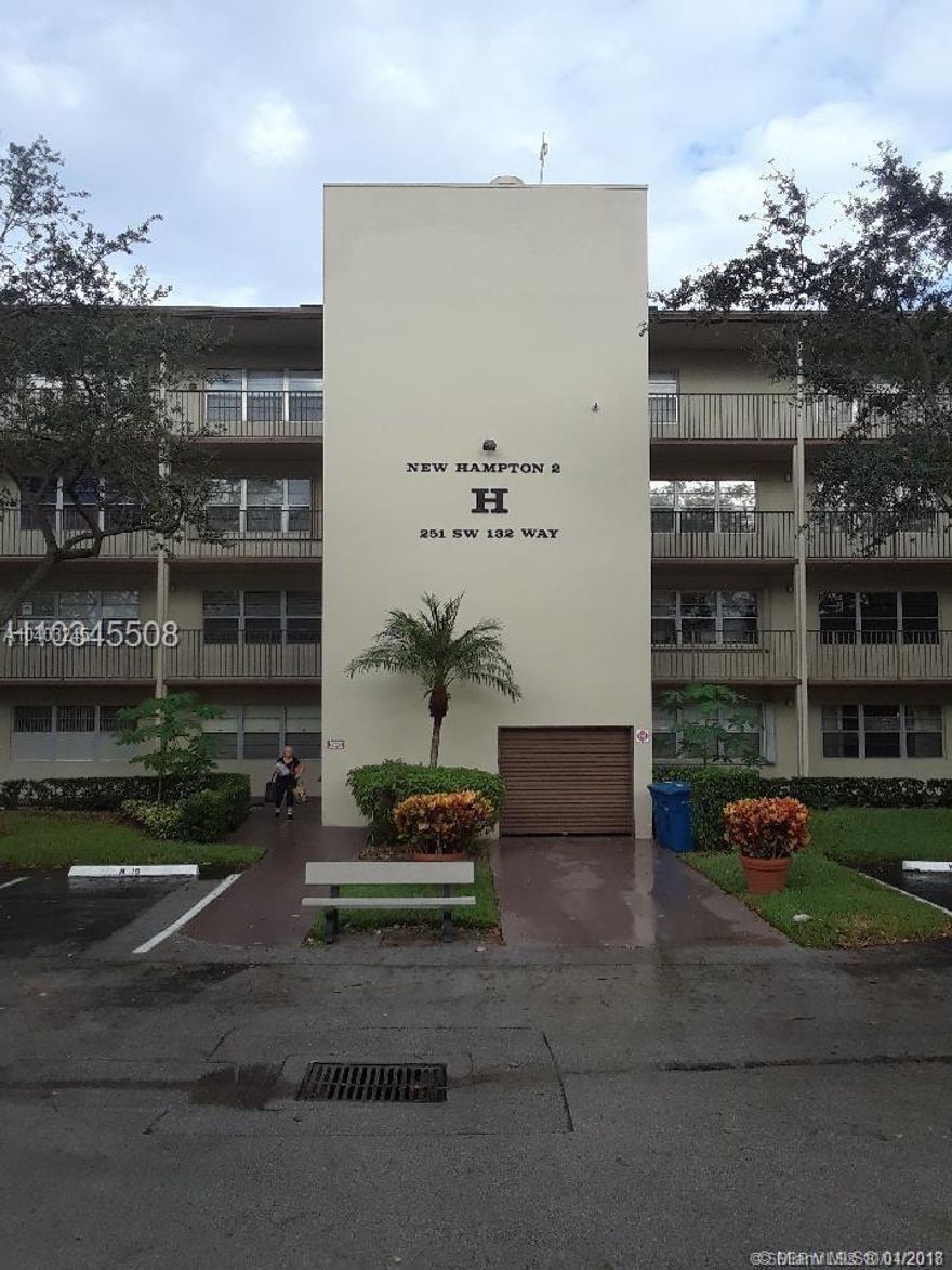 Available!!Welcome to this gorgeous, 2 bedroom 1st floor unit on the Golf Course in Century Village! Beautiful unit with modern kitchen and freshly painted, tile throughout, crown molding, window treatments, walk in closets, newer A/C compressor & water heater, and screened in patio on the golf course. Come live in a world renowned adult gated secured community featuring pools, activities, lavish clubhouse, clubs, dining, transportation, near shopping, and more