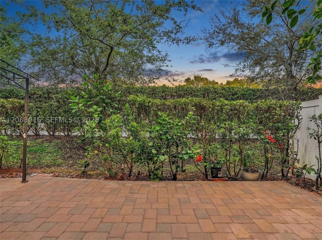 Photo of 20973 NW 1st Dr, Pembroke Pines, FL 33029 (MLS # A12063916)