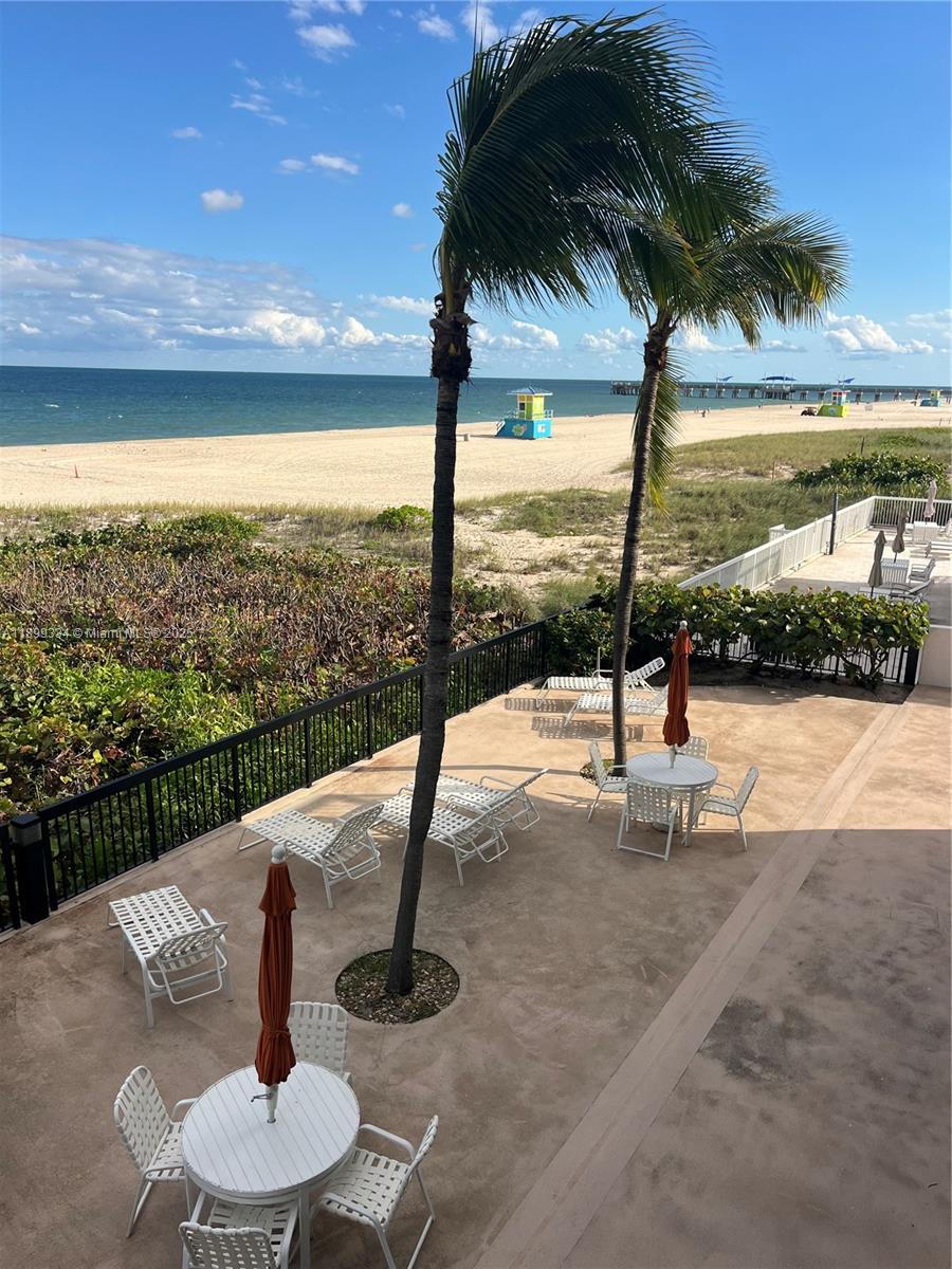 SILVER THATCH OCEAN CLUB - Residential