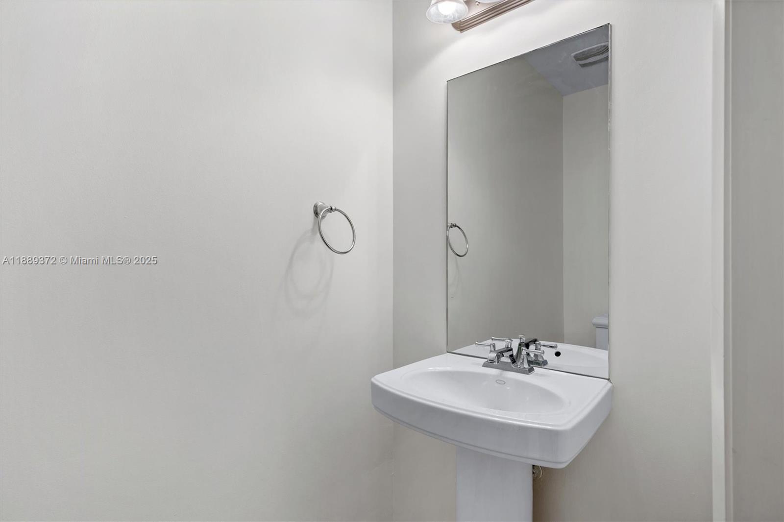 55 MERRICK CONDO - Residential Lease