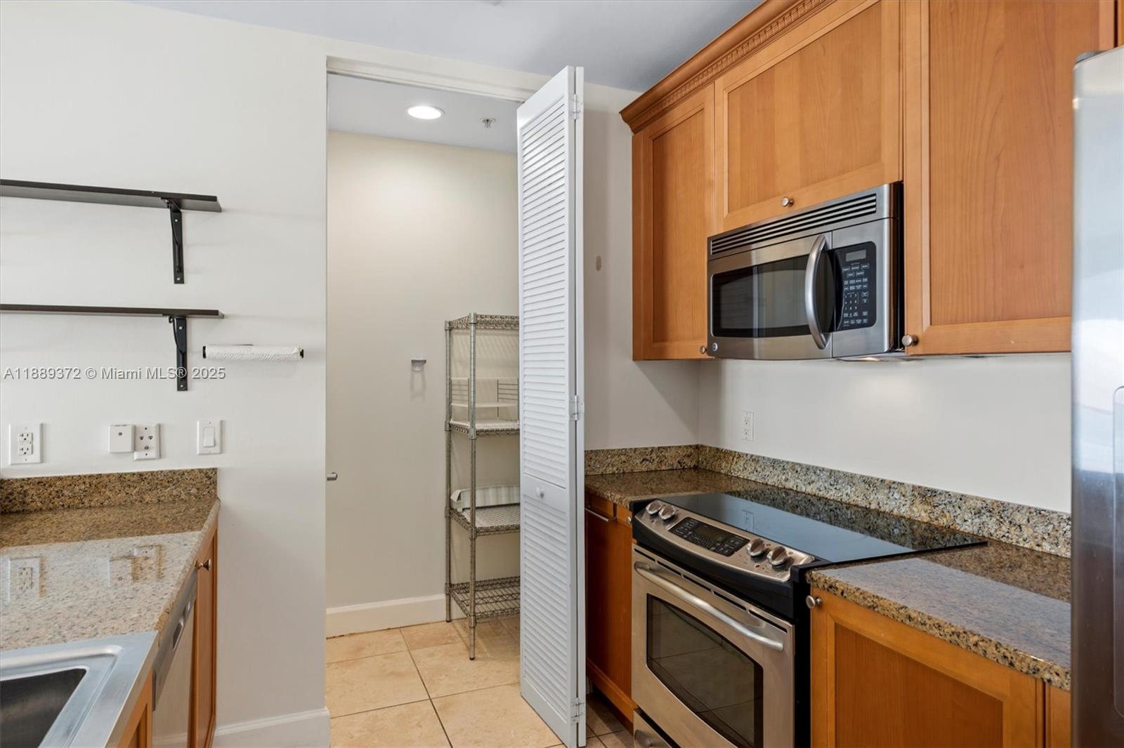 55 MERRICK CONDO - Residential Lease