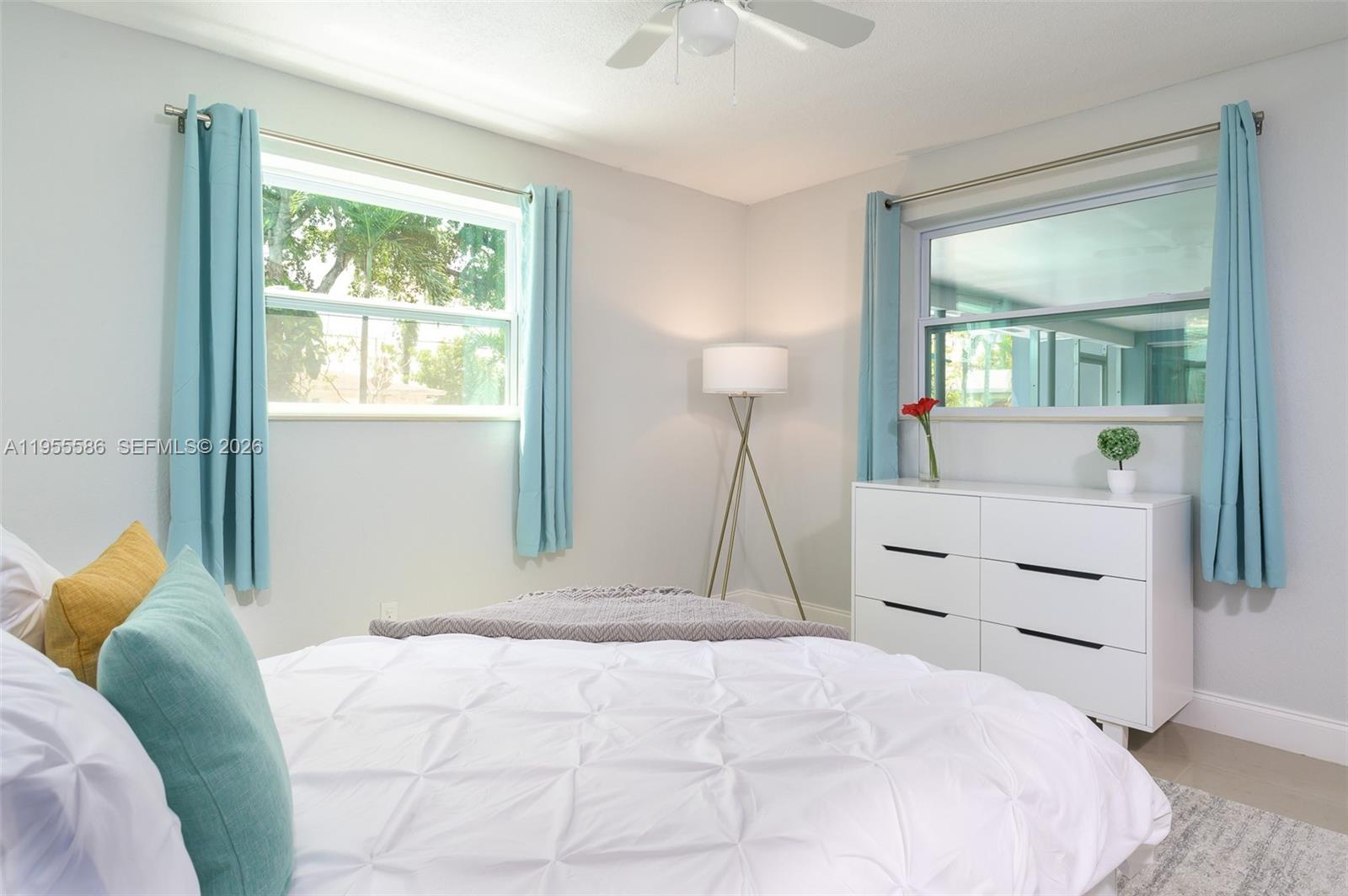 LLOYD ESTATES - Residential