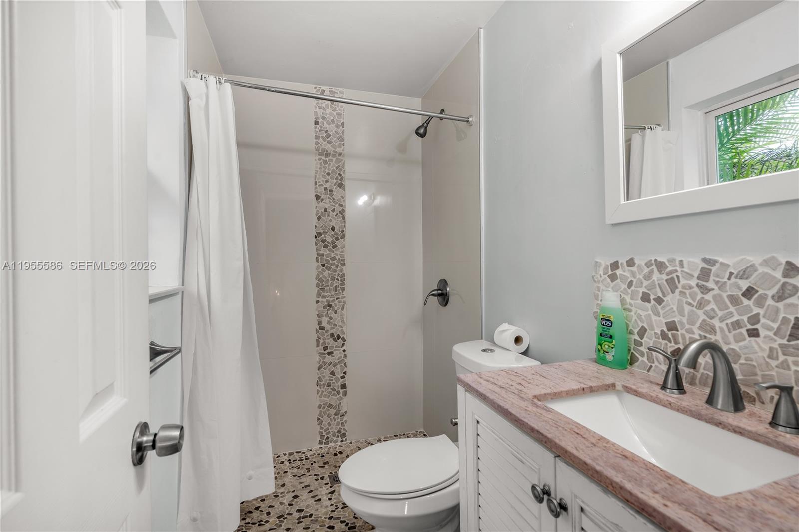 LLOYD ESTATES - Residential