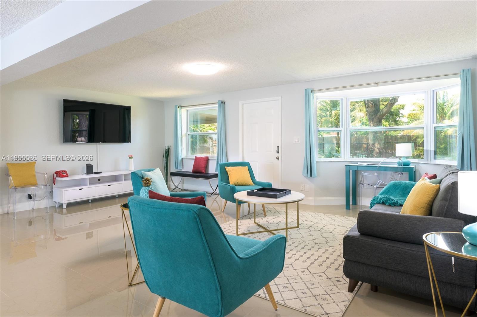 LLOYD ESTATES - Residential