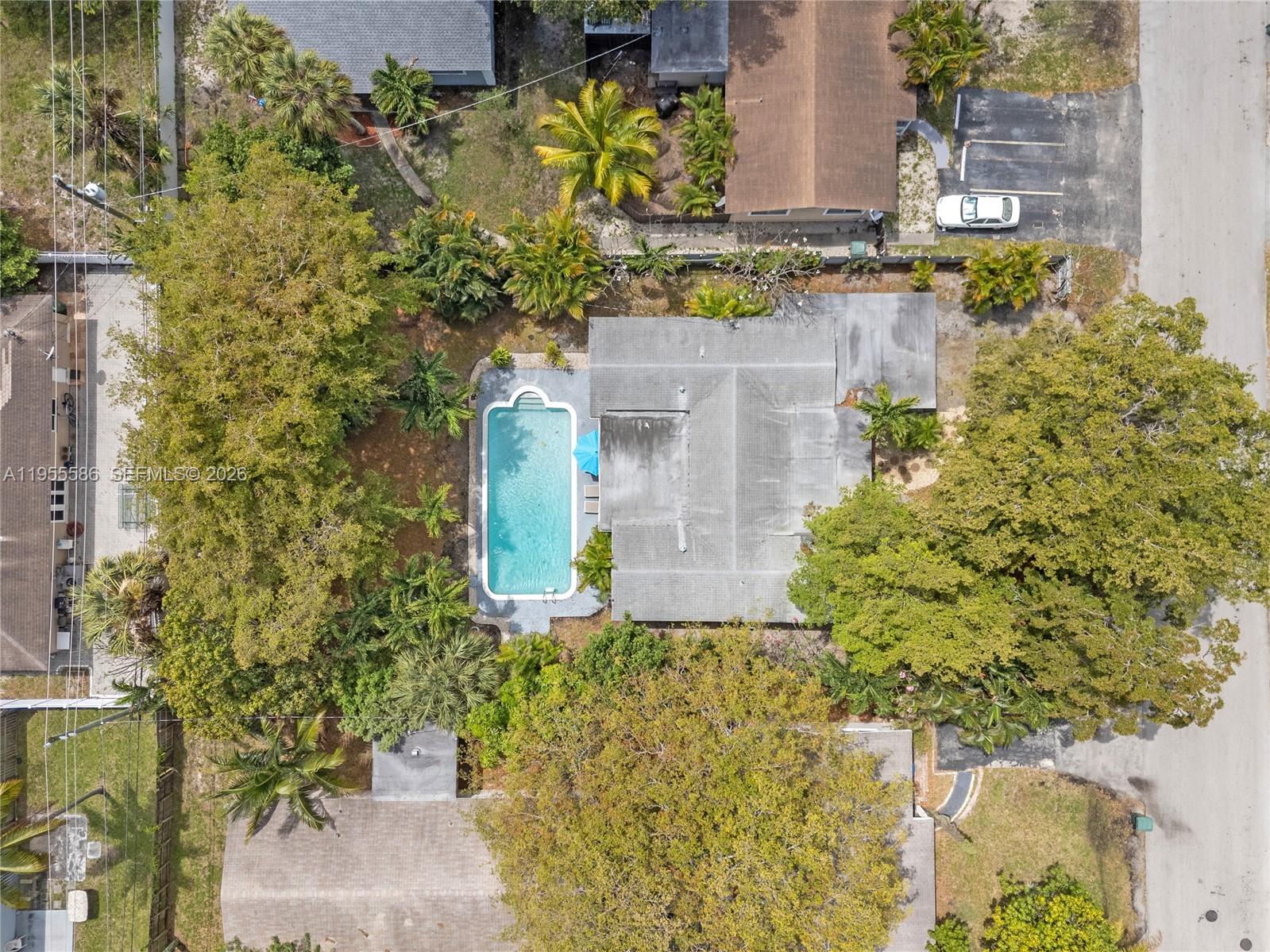 LLOYD ESTATES - Residential