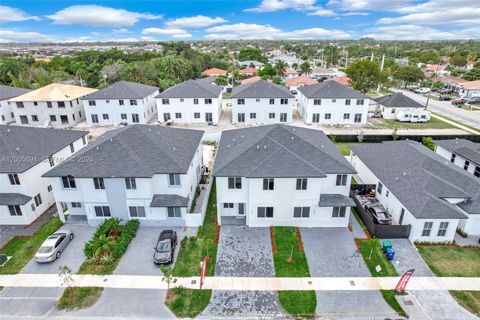 22555 SW 125th Ave Miami FL 33170