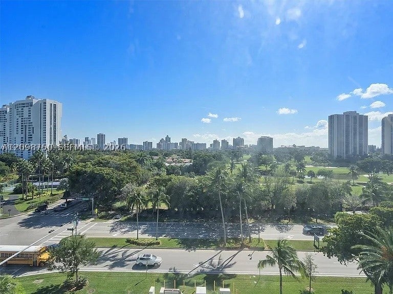 3375 N Country Club Dr 605
