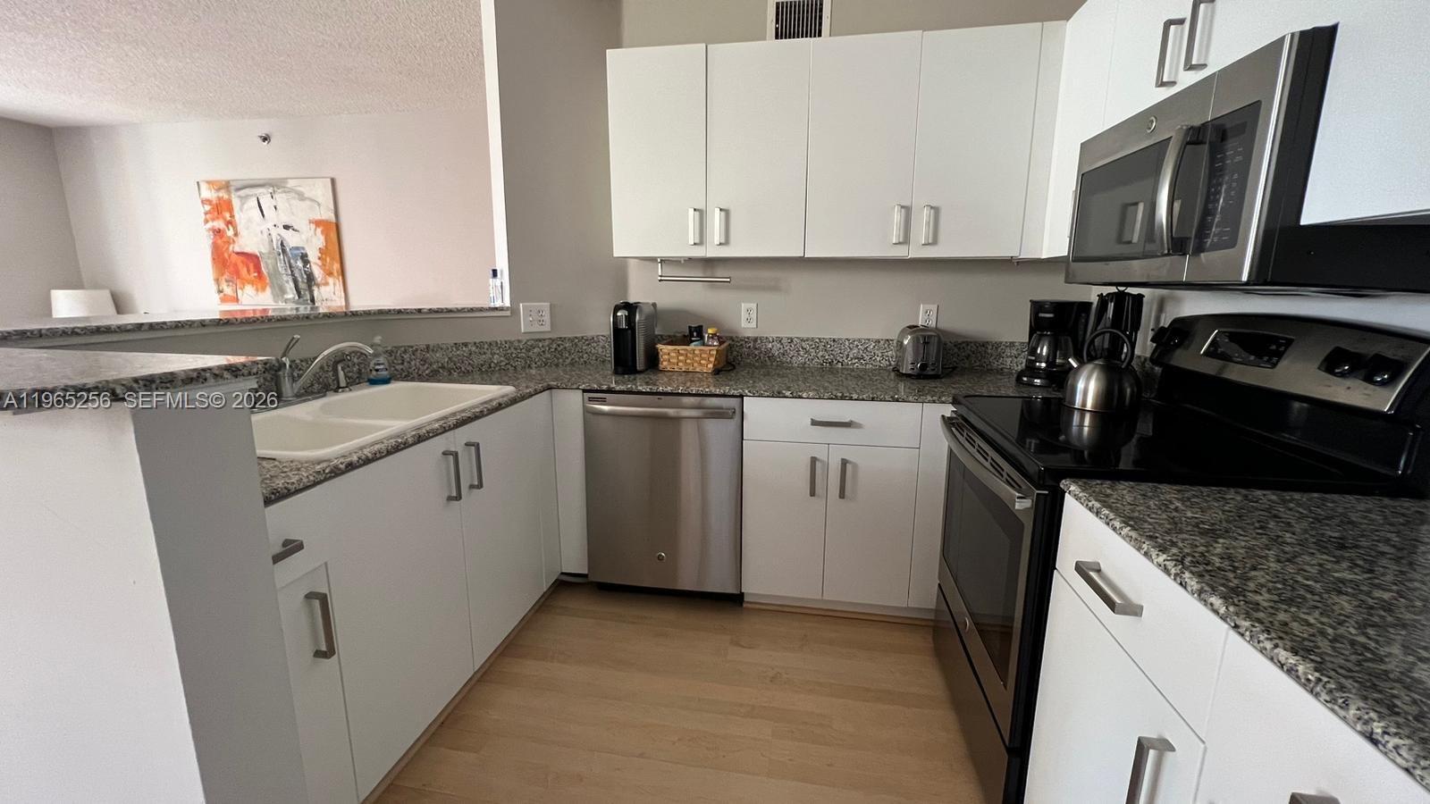 19801 E Country Club Dr 4504