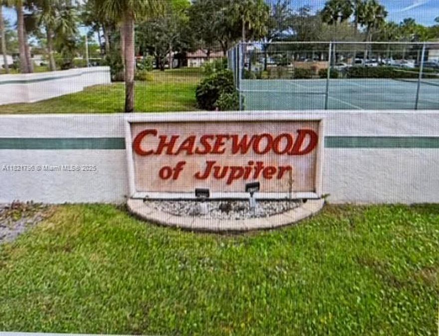 This is an updated corner unit parking steps. from outdoor patio features 2 beds 2 full baths. Centrally located in the heart of Jupiter off of Indiantown off of I-95, close to Palm Beach International Airport, Jupiter's incredible beaches,spring training facilities, shopping centers, and more .
this pet friendly community has a clubhouse ,pool,tennis couts,and offers free gate RV/Boat storage!
minimunlease 3 months/year.