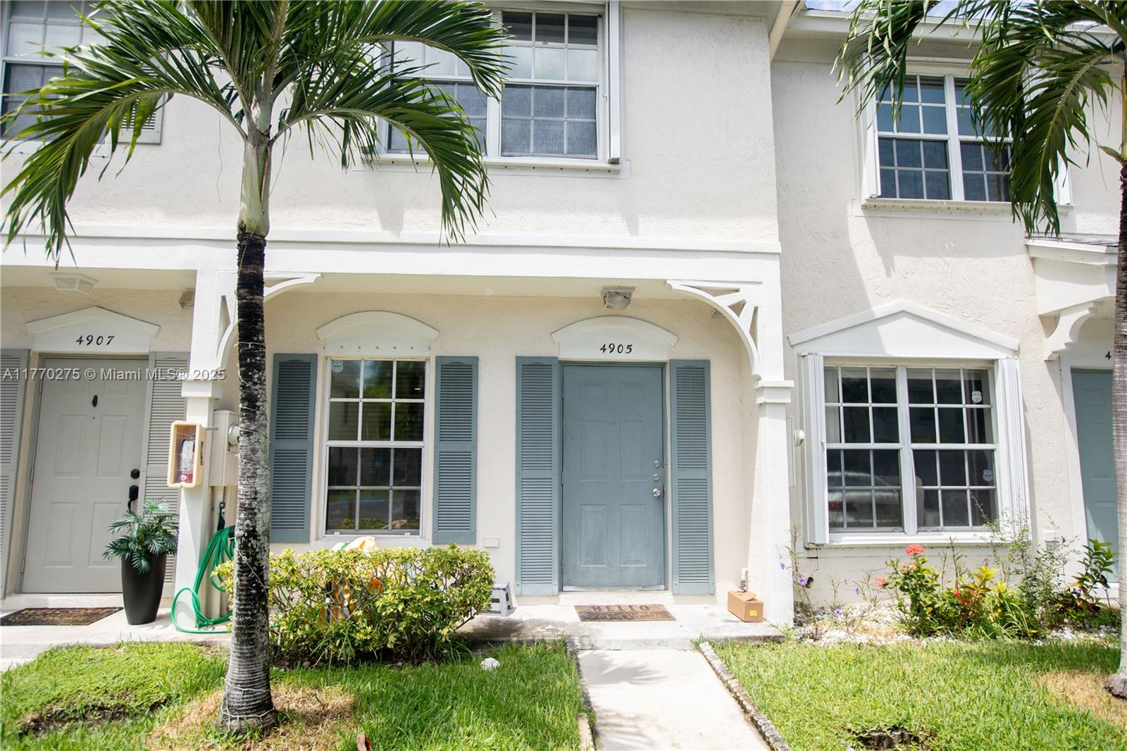 Rental Property at 4905 Sw 31st Ter 115, Dania Beach, Miami-Dade County, Florida - Bedrooms: 2 
Bathrooms: 2  - $2,600 MO.