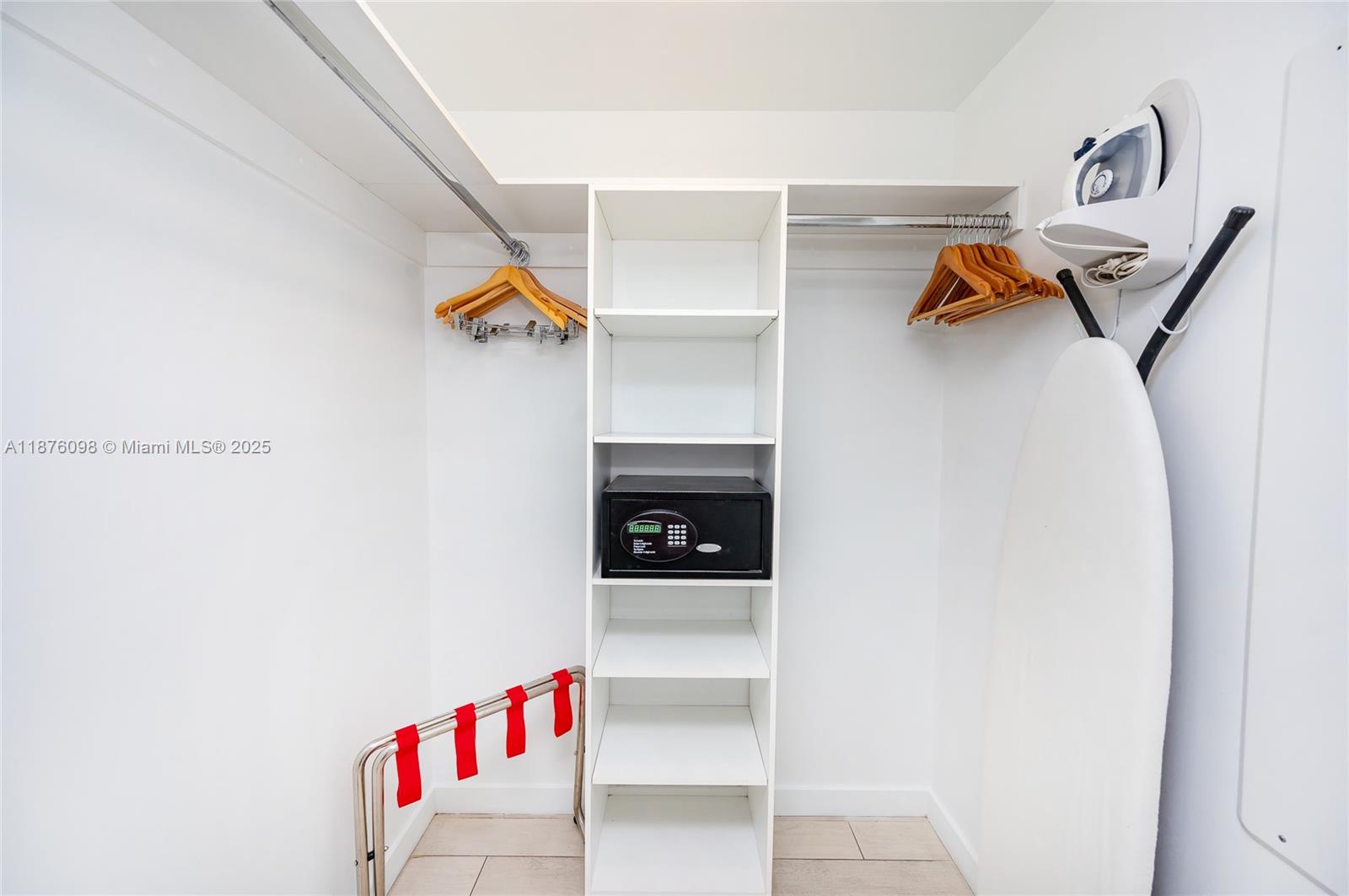 BEACHWALK CONDOMINIUM - Residential