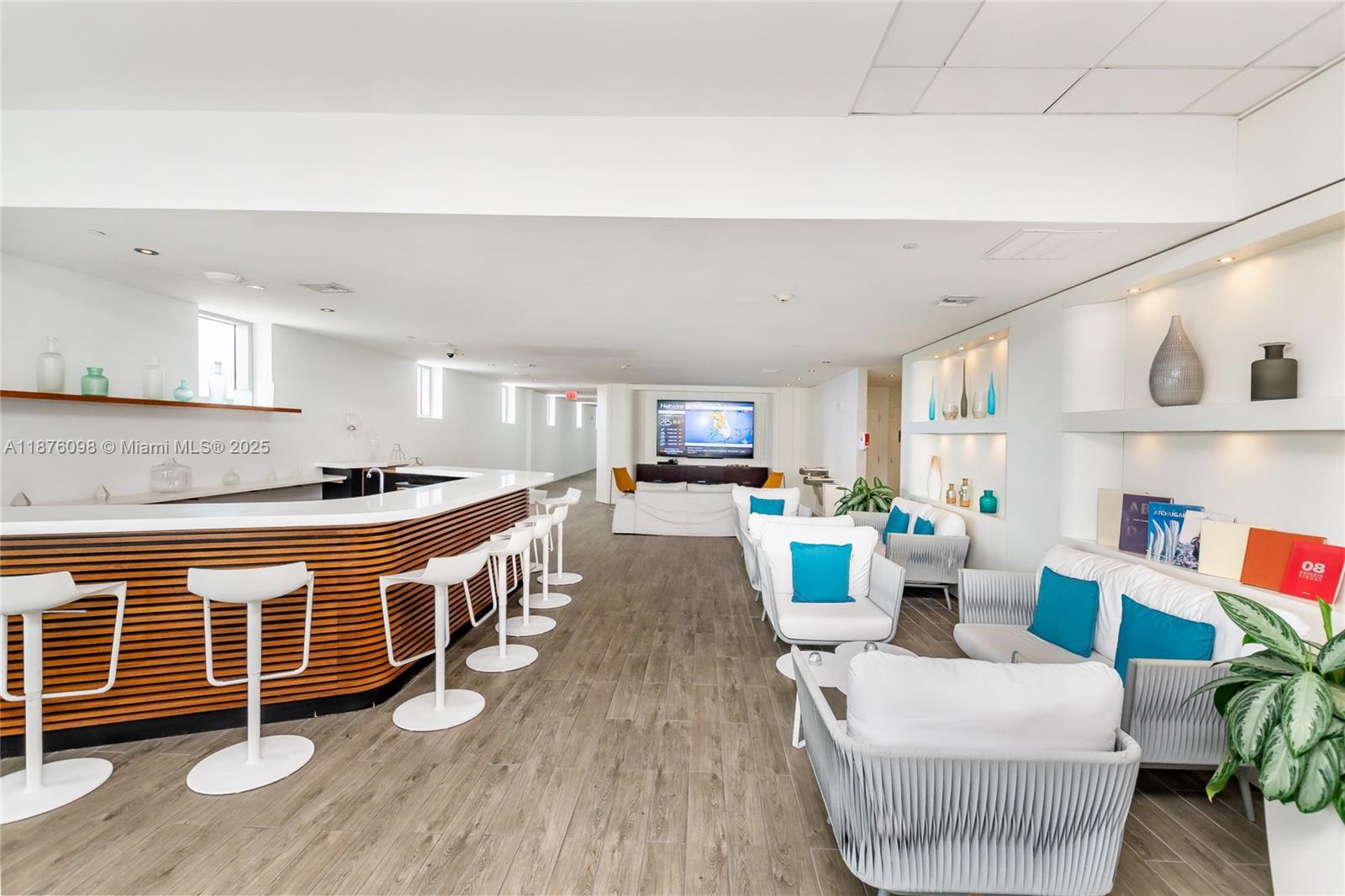 BEACHWALK CONDOMINIUM - Residential