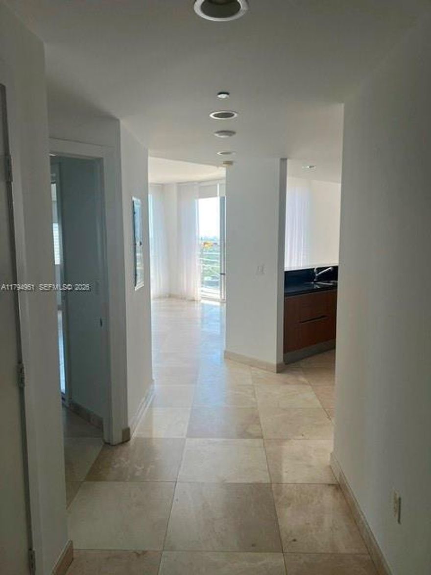 Traditional Modern and Elegant Building, in the middle of the Vibrant Brickell area, close to Brickell city center, surrounded by fabulous restaurants, Retail stores , all commercial shops ,coffee and delicatessen places . you will enjoy  all the building  amenities like fabulous pool,  pool deck, private and common areas , gardens , even if you need to work there is a office " studio" spaces ; this is a unique place in the meddle of traditional Brickell Av.