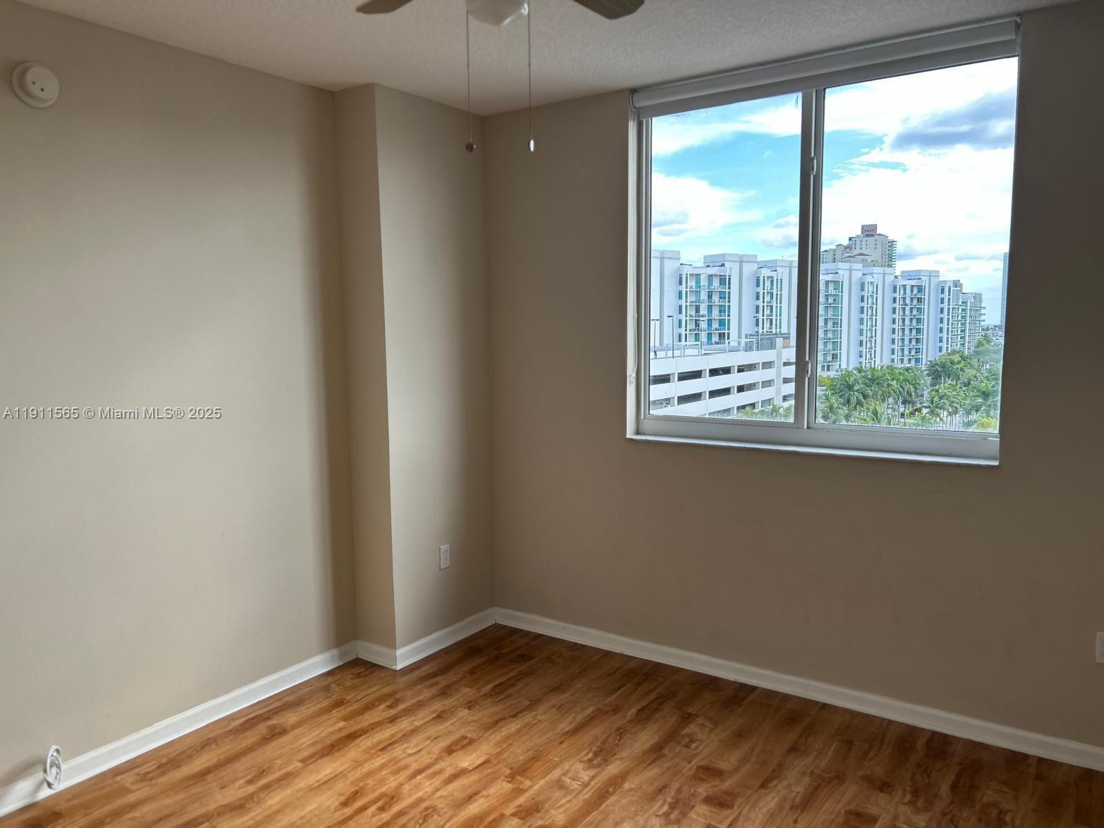 VENTURE AT AVENTURA EAST - Residential Lease