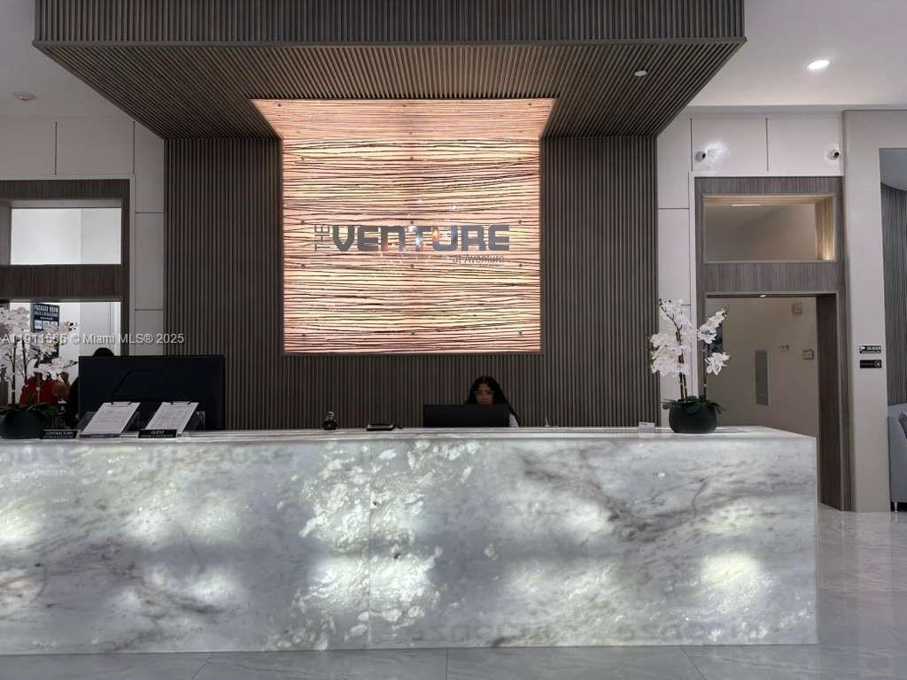 VENTURE AT AVENTURA EAST - Residential Lease