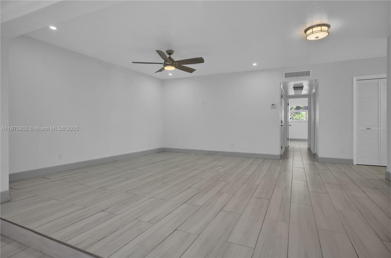 GREEN HILLS PARK WEST NO - Residential Lease