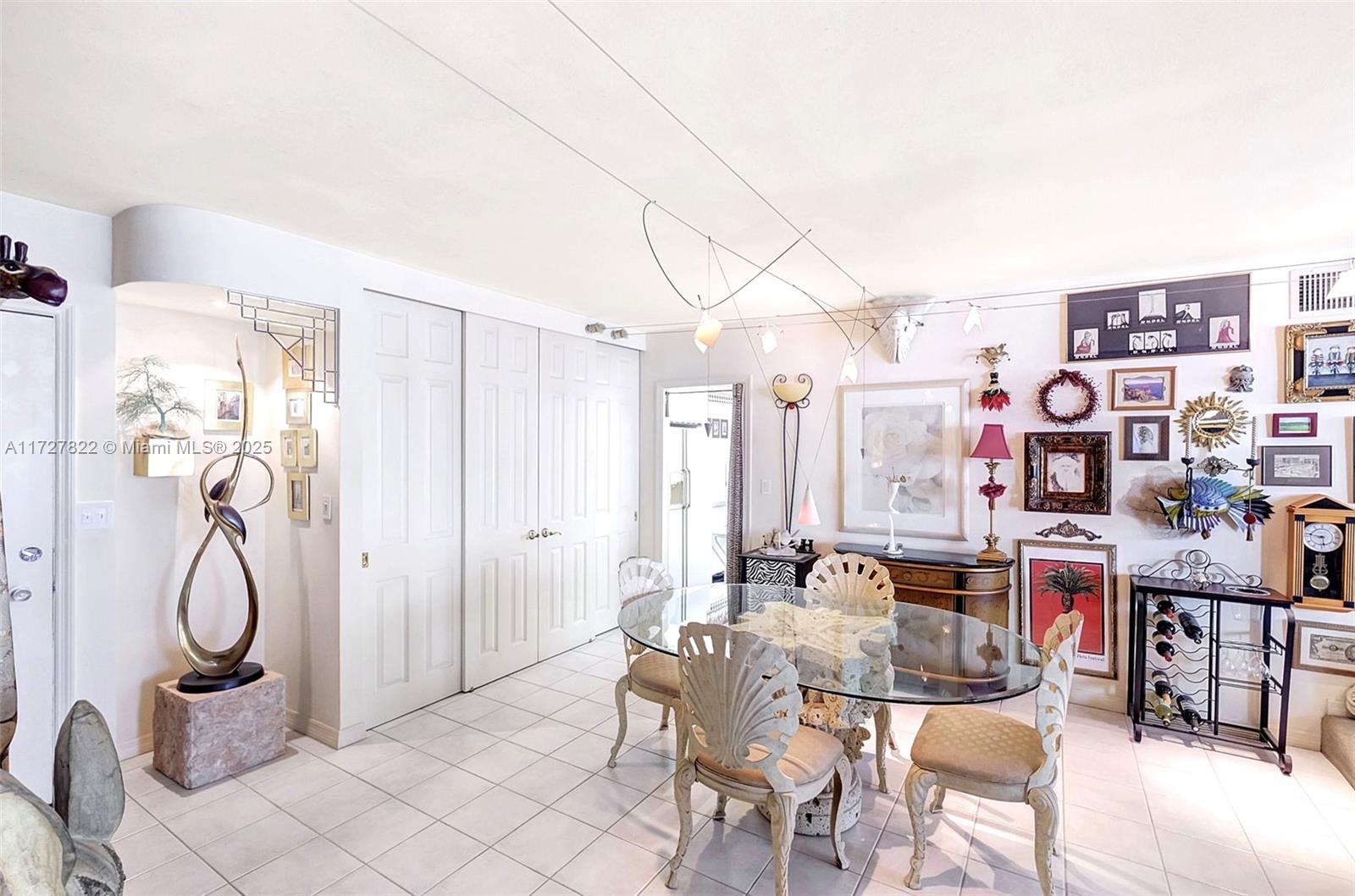 THE CARRIAGE CLUB NORTH - Residential