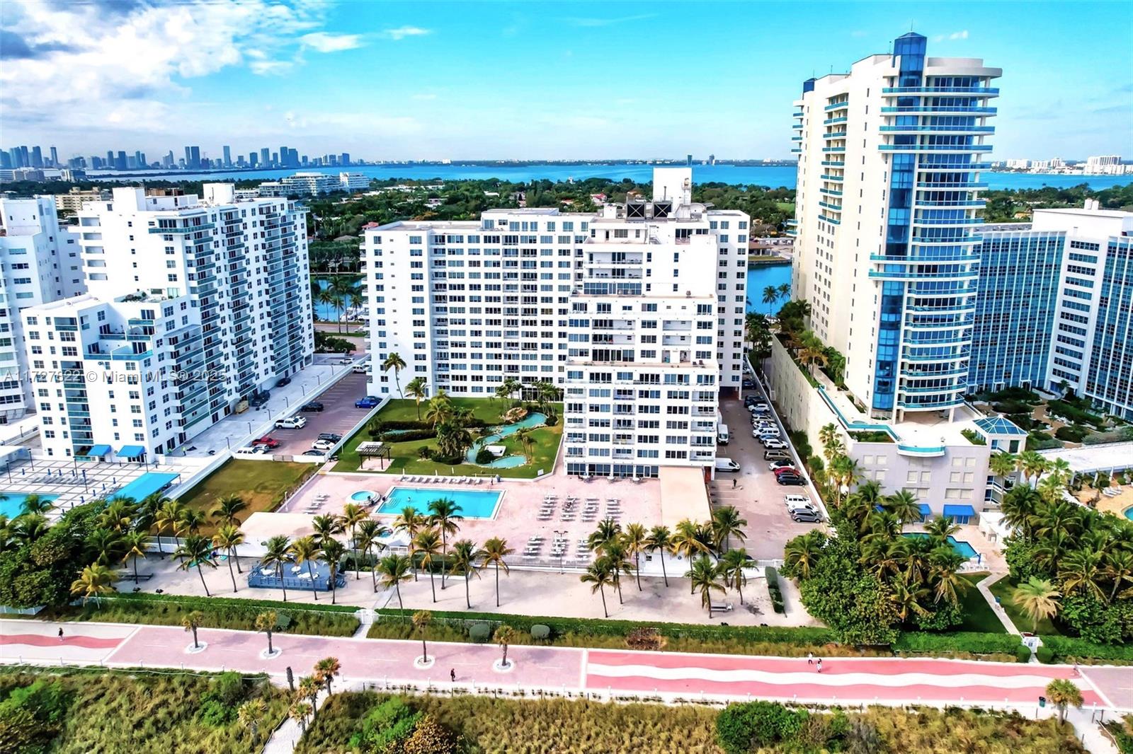 THE CARRIAGE CLUB NORTH - Residential