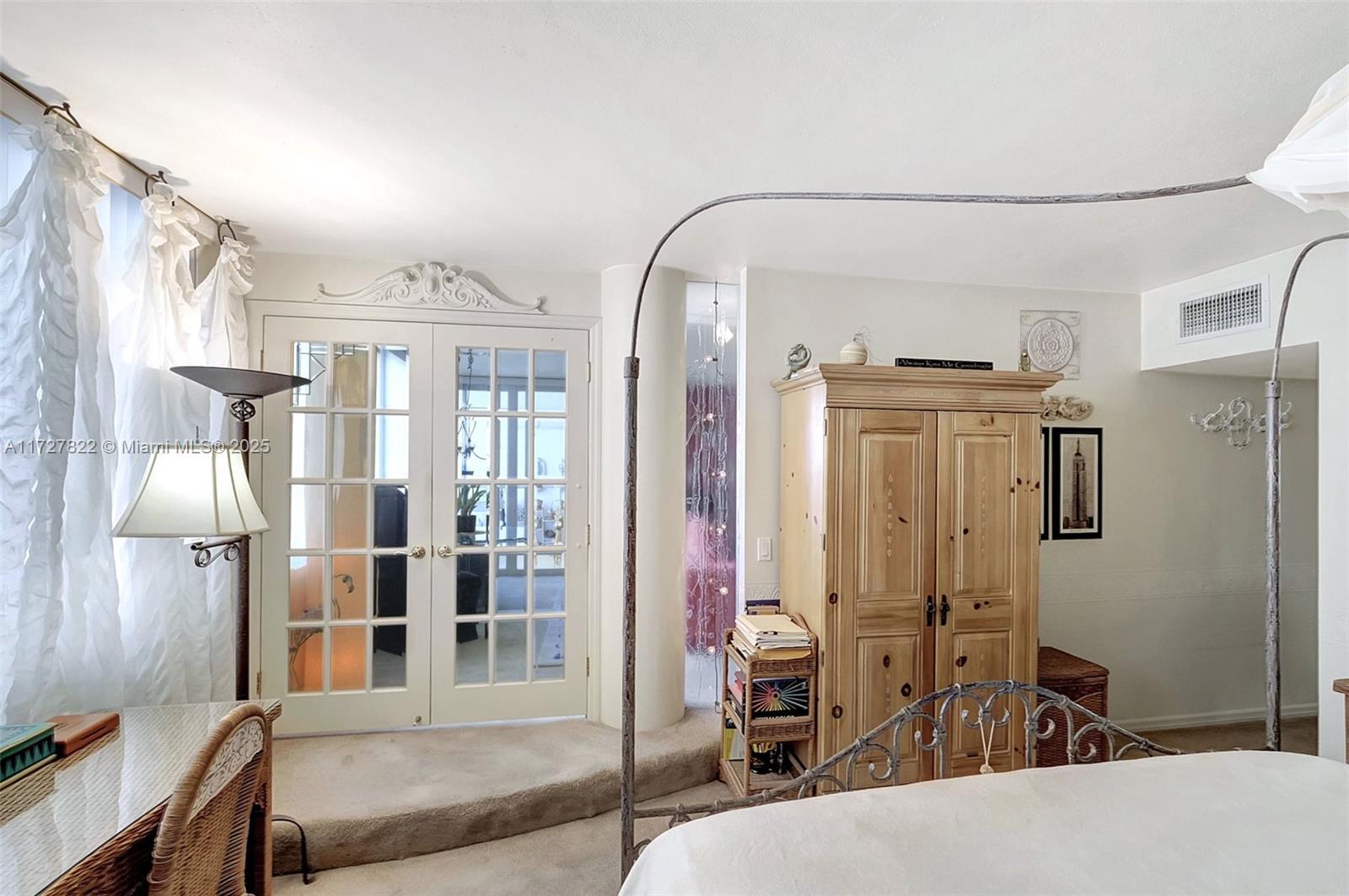 THE CARRIAGE CLUB NORTH - Residential