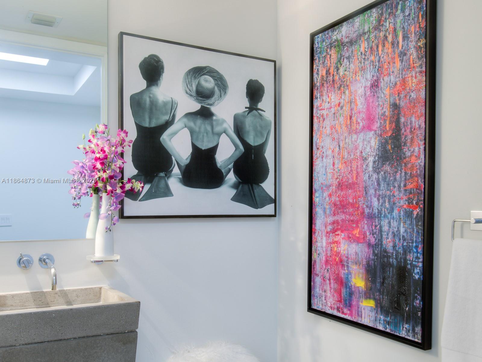 Continuum on South Beach - Residential