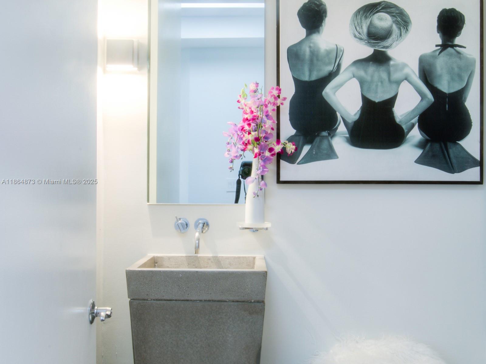 Continuum on South Beach - Residential