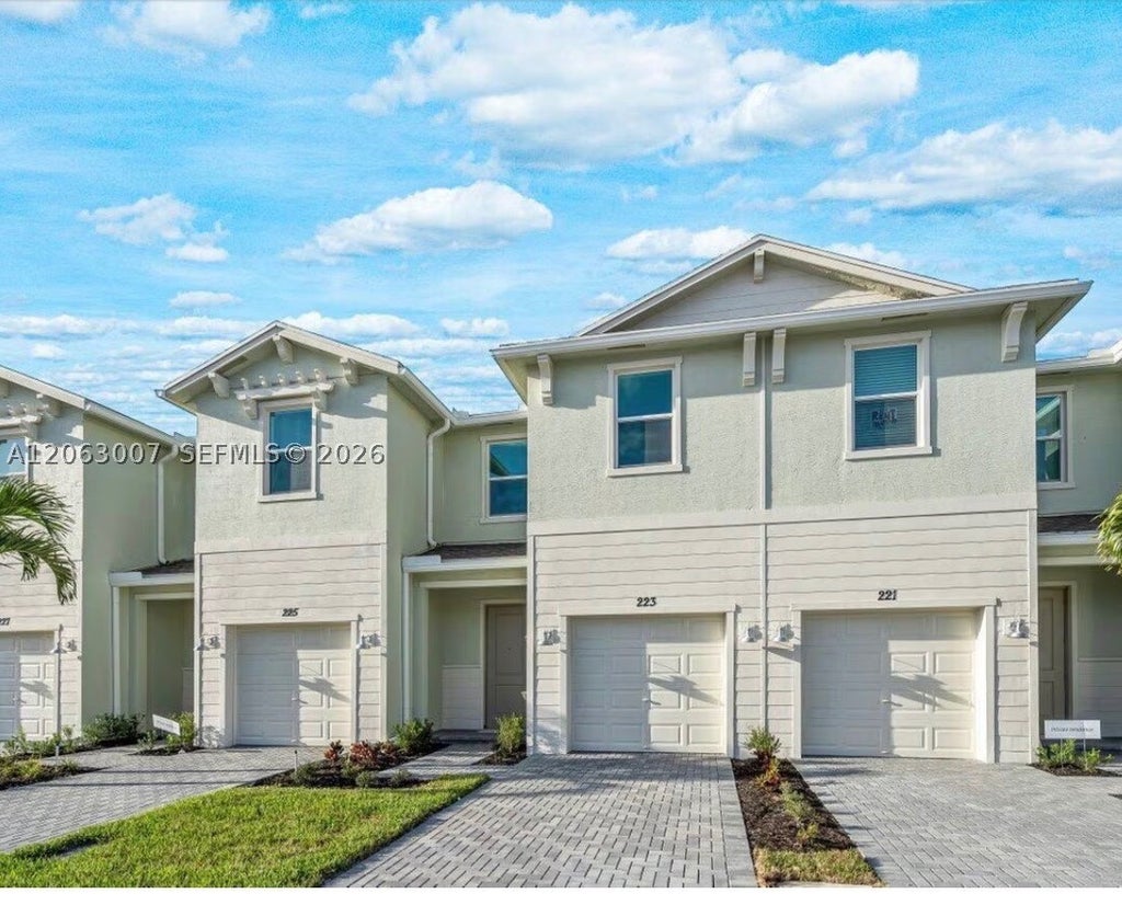 Photo of 223 SE Woodbark St #223, Port St Lucie, FL 34984 (MLS # A12063007)