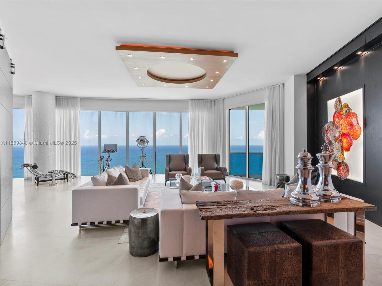 2711 HOLLYWOOD BEACH COND - Residential