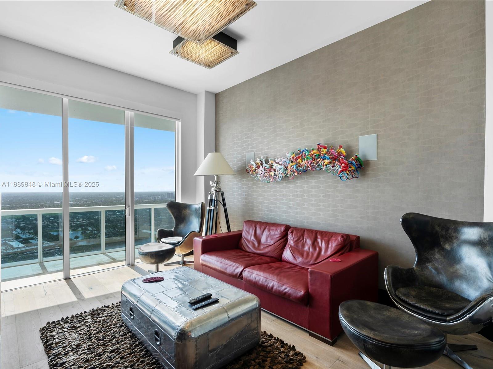 2711 HOLLYWOOD BEACH COND - Residential