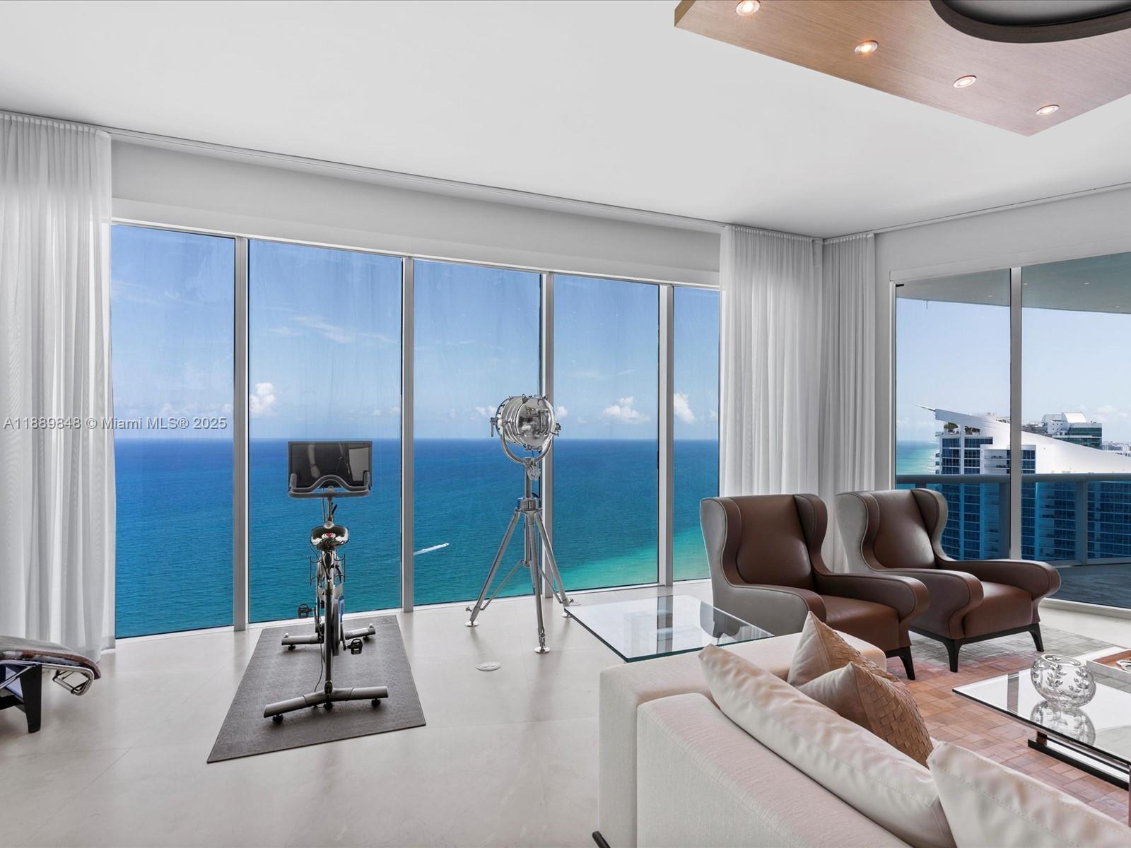 2711 HOLLYWOOD BEACH COND - Residential