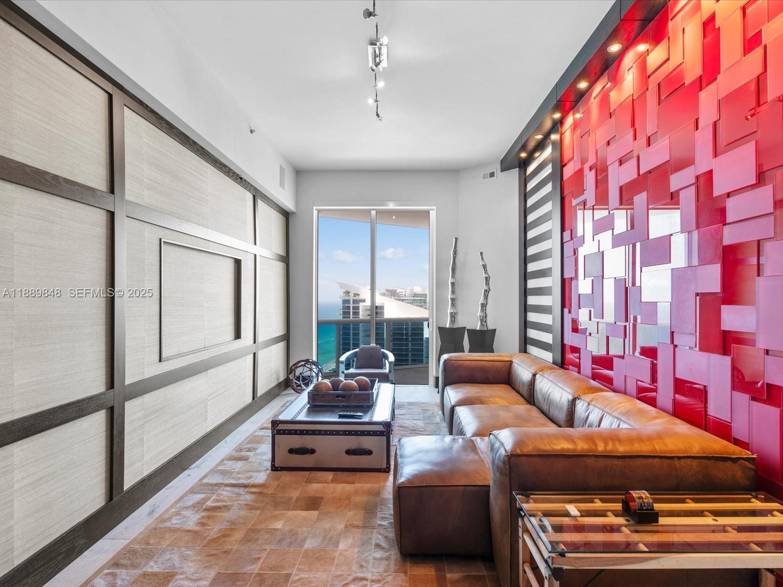 2711 HOLLYWOOD BEACH COND - Residential